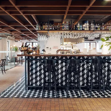 Hotell Almond Business & By Grano - Grano Riverside