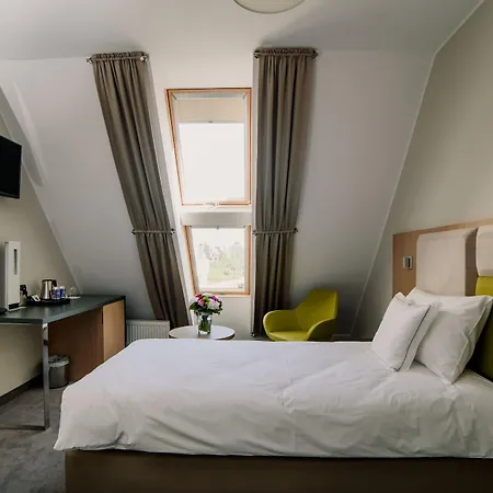 Hotel Almond Business & Spa 4*