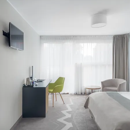 Hotel Almond Business & Spa 4*