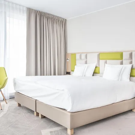 Hotel Almond Business & Spa 4*