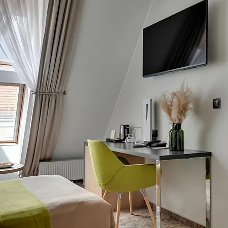 Almond Business & By Grano - Grano Riverside 4*