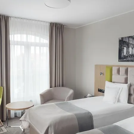 Almond Business & Spa 4*